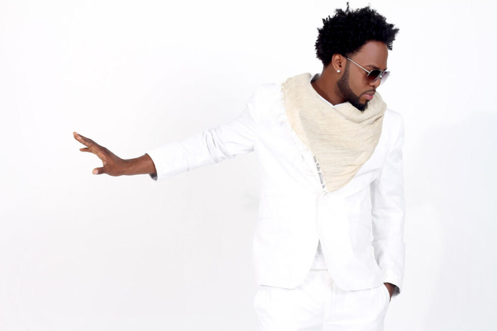 dwele-promo-pic-1-jpg